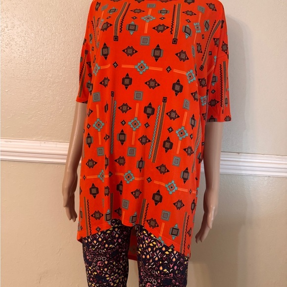 LULAROE IRMA BLOUSE AZTEK STYLE XS NWT - Picture 4 of 6